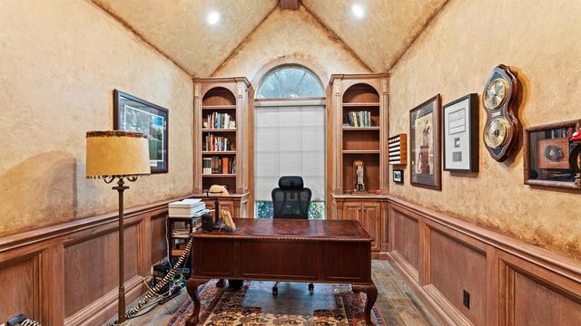 3708 Hunters Creek Road, Edmond, OK 73003