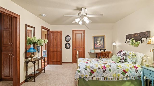 3708 Hunters Creek Road, Edmond, OK 73003