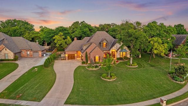 3708 Hunters Creek Road, Edmond, OK 73003