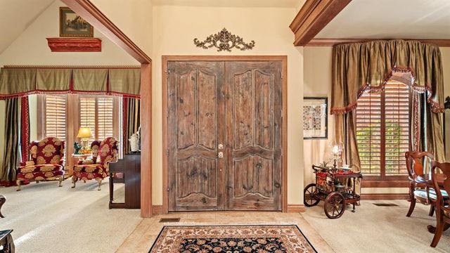 3708 Hunters Creek Road, Edmond, OK 73003