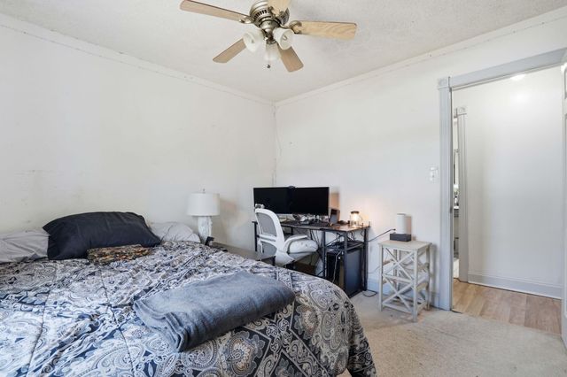 220 Crestwood Drive, Summerville, SC 29483