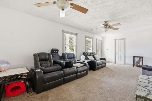 220 Crestwood Drive, Summerville, SC 29483