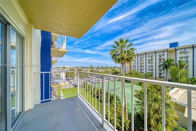 801 NW 47th Ave 515W, Miami, FL 33126