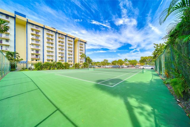 801 NW 47th Ave 515W, Miami, FL 33126