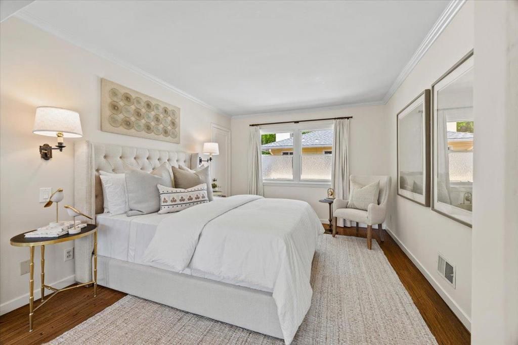Image 12 of property listing at Marcussen Drive, Menlo Park, CA 94025