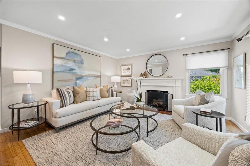 Image 20 of property listing at Marcussen Drive, Menlo Park, CA 94025