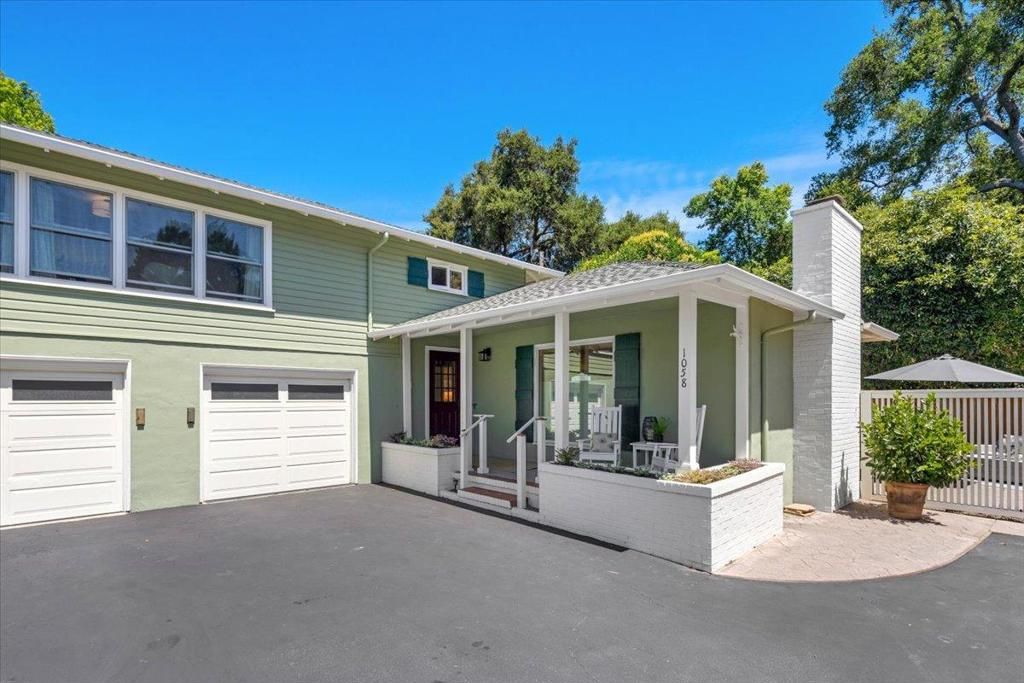 Image 26 of property listing at Marcussen Drive, Menlo Park, CA 94025