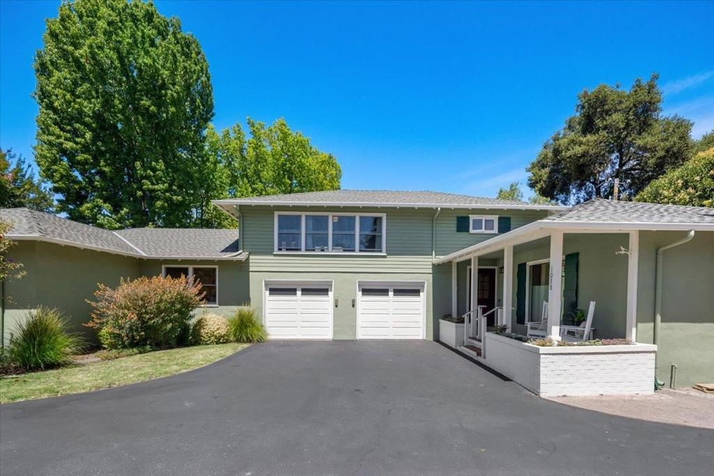 Image 27 of property listing at Marcussen Drive, Menlo Park, CA 94025