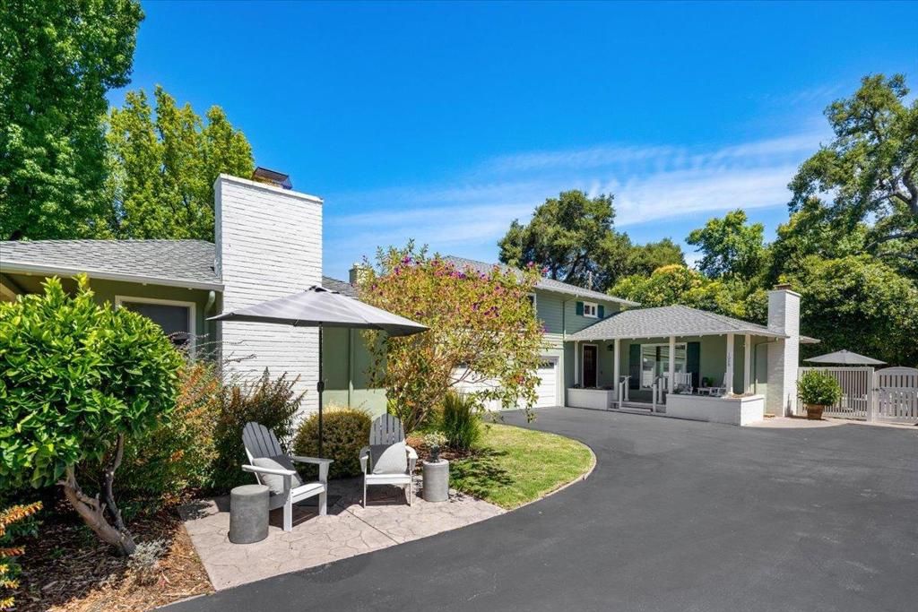 Image 28 of property listing at Marcussen Drive, Menlo Park, CA 94025