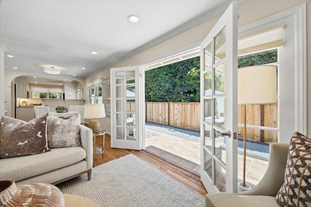 Image 3 of property listing at Marcussen Drive, Menlo Park, CA 94025