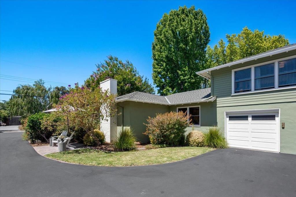 Image 30 of property listing at Marcussen Drive, Menlo Park, CA 94025