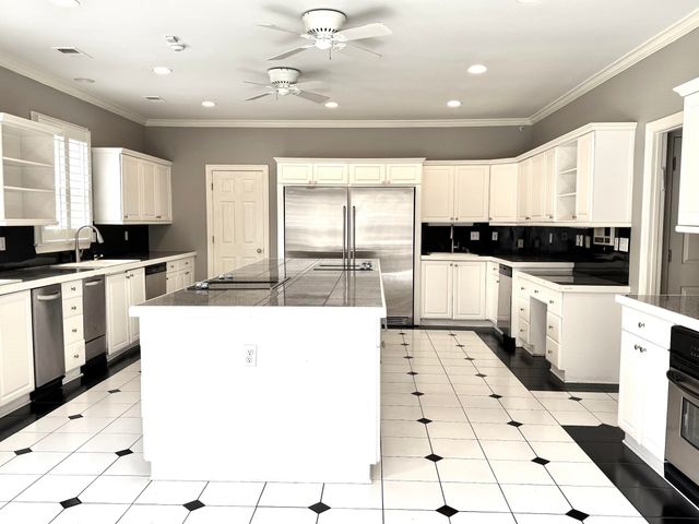 415 S YATES CV, Memphis, TN 38120