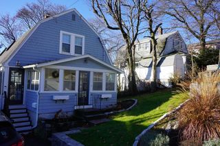 96 Wompatuck Rd, Hingham, MA 02043