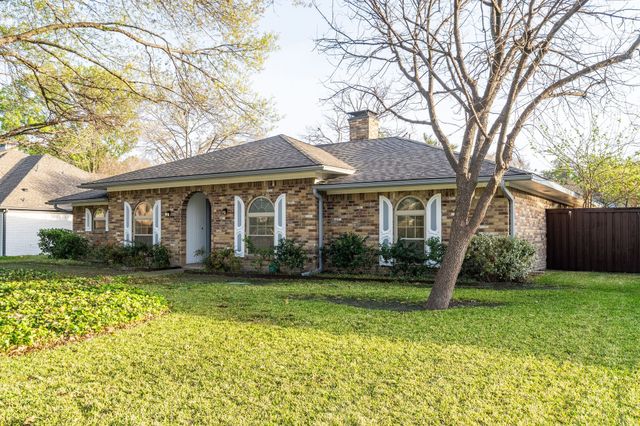 906 Windsong Trail, Richardson, TX 75081