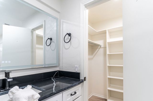 906 Windsong Trail, Richardson, TX 75081