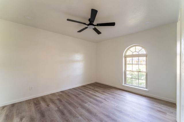 906 Windsong Trail, Richardson, TX 75081