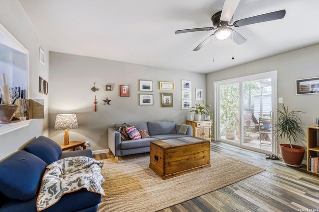 222 DAWNVIEW LN, San Antonio, TX 78213