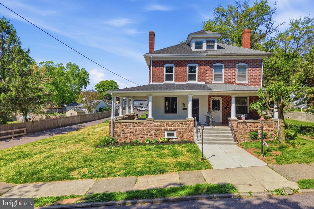 440 N PENN ST, Spring City, PA 19475