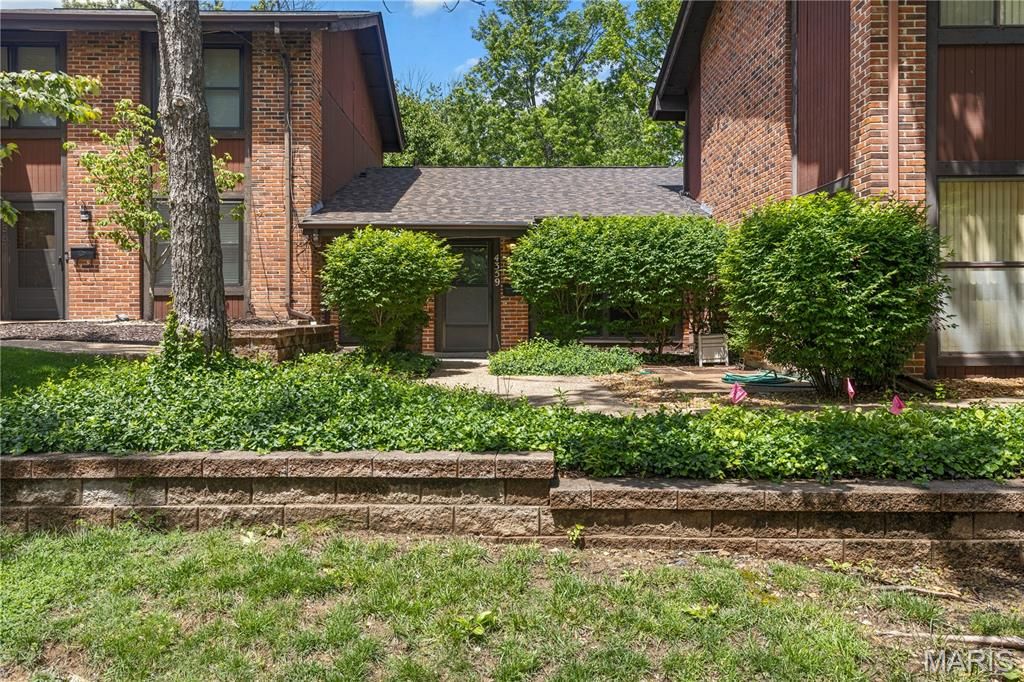4359 Kingbolt Boulevard, Mehlville, MO 63129