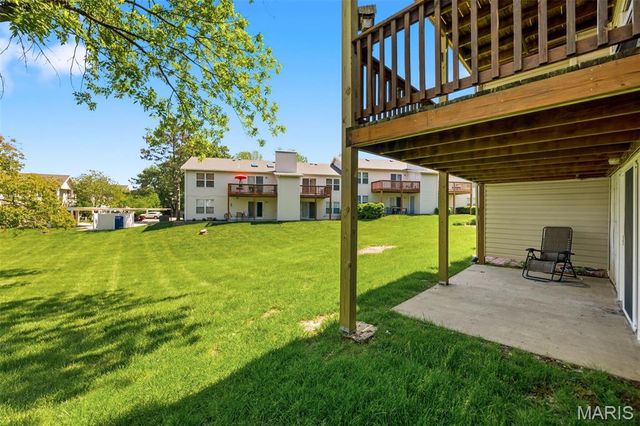 810 Sugar Valley Court, St Peters, MO 63376