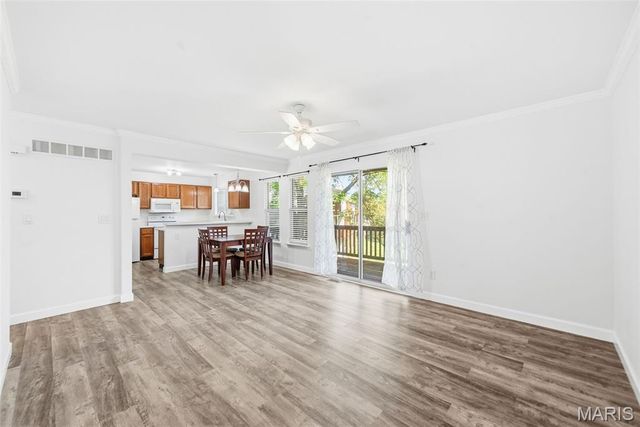 810 Sugar Valley Court, St Peters, MO 63376