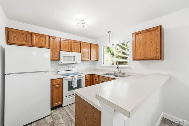 810 Sugar Valley Court, St Peters, MO 63376