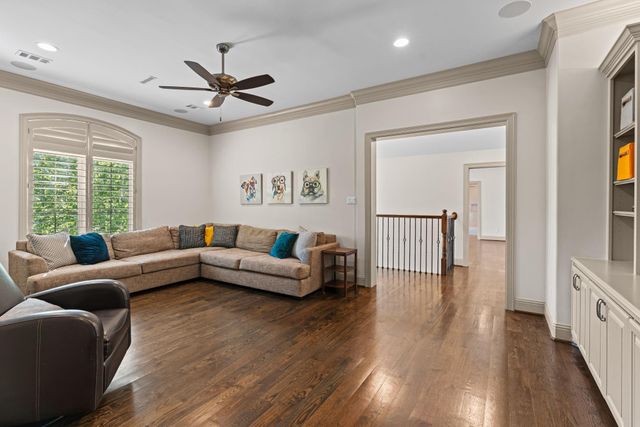 903 Wycliffe Drive, Houston, TX 77079