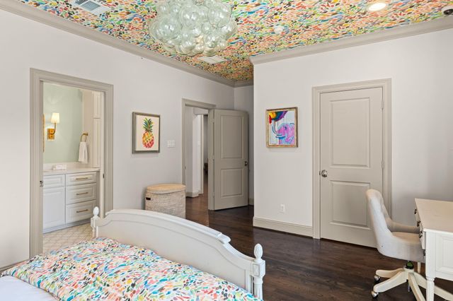 903 Wycliffe Drive, Houston, TX 77079