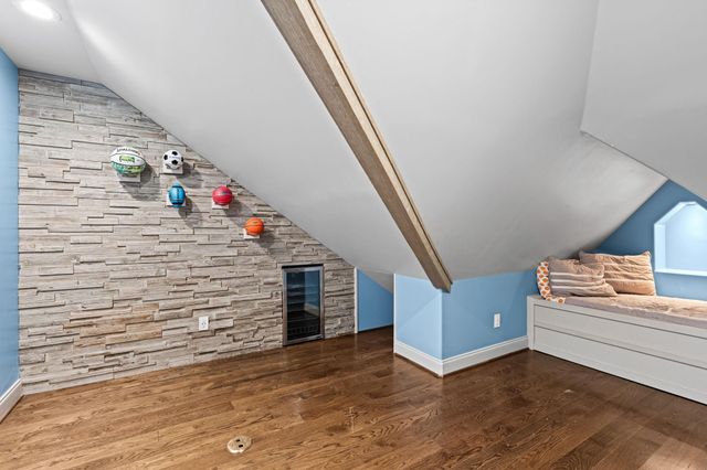 903 Wycliffe Drive, Houston, TX 77079