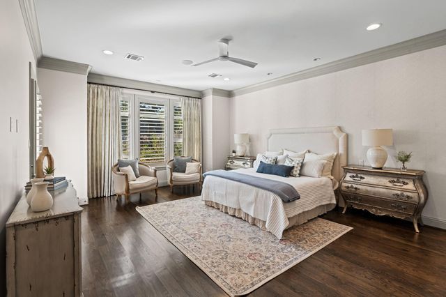 903 Wycliffe Drive, Houston, TX 77079