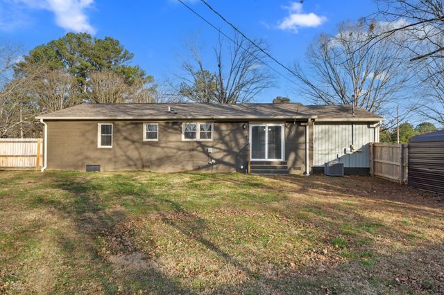 310 Crest Dr, Tullahoma, TN 37388