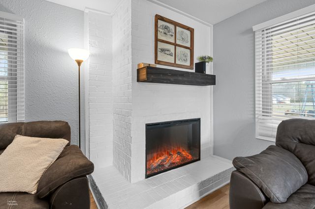 310 Crest Dr, Tullahoma, TN 37388