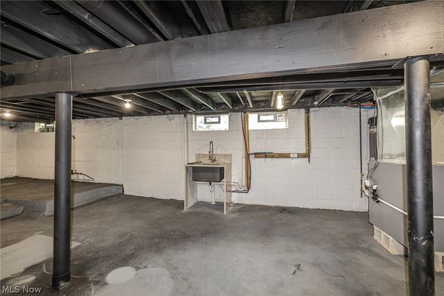 3229 W 52nd Street, Cleveland, OH 44102