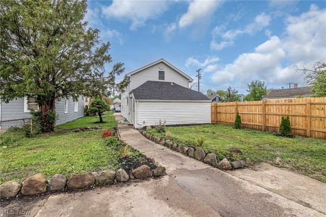 3229 W 52nd Street, Cleveland, OH 44102