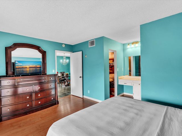 6570 Royal Palm Boulevard 206j, Margate, FL 33063