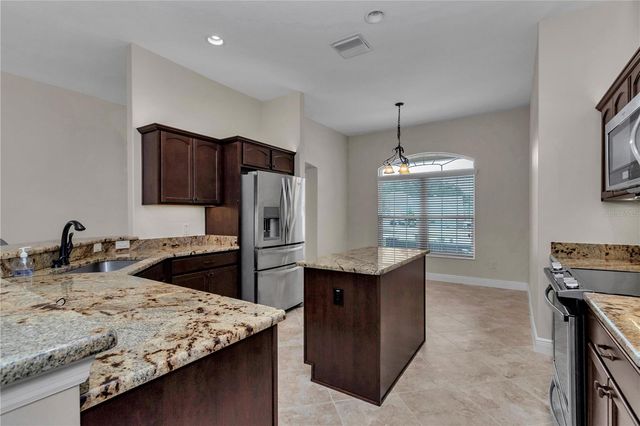 11415 ZIMMERMAN PATH, Oxford, FL 34484