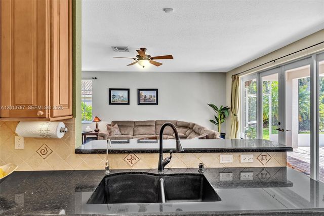 103 Cameron Ct, Weston, FL 33326
