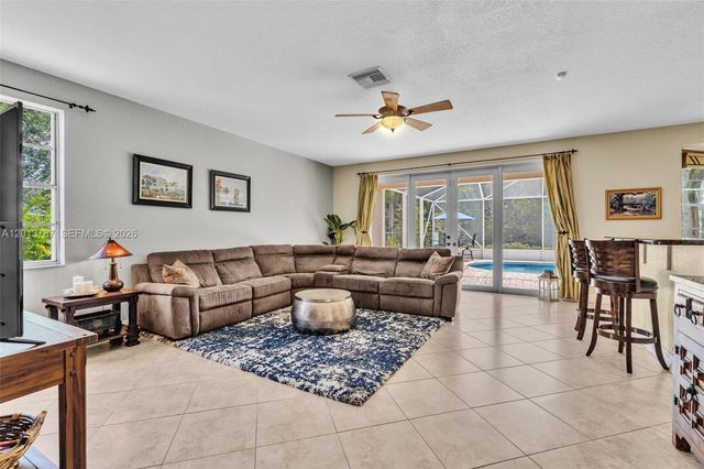 103 Cameron Ct, Weston, FL 33326