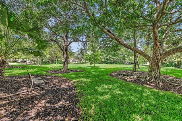 103 Cameron Ct, Weston, FL 33326