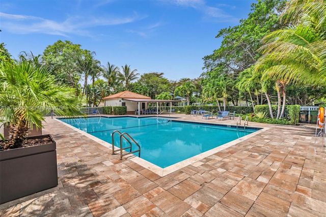 103 Cameron Ct, Weston, FL 33326