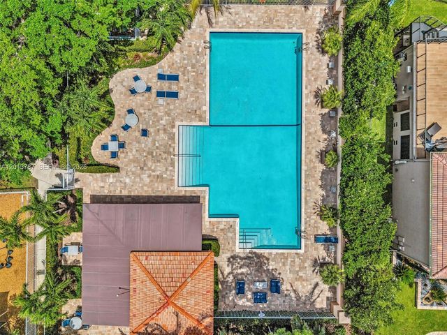 103 Cameron Ct, Weston, FL 33326
