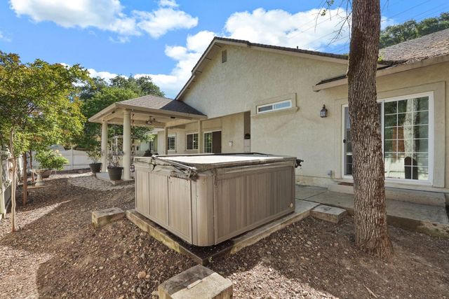 2466 Barbour Rd, Valley Springs, CA 95252