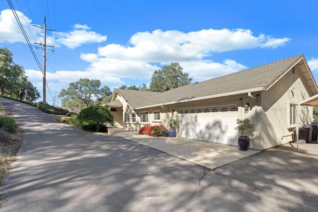 2466 Barbour Rd, Valley Springs, CA 95252