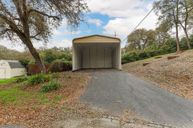 2466 Barbour Rd, Valley Springs, CA 95252