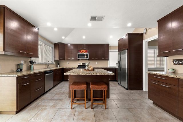 6760 Amberwood, Rancho Cucamonga, CA 91701