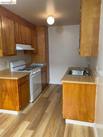 708 Solano Ave, Albany, CA 94706