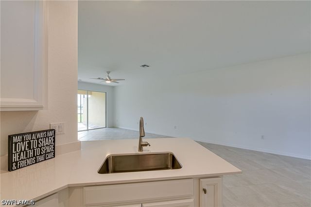 2620 Vine AVE, Naples, FL 34120