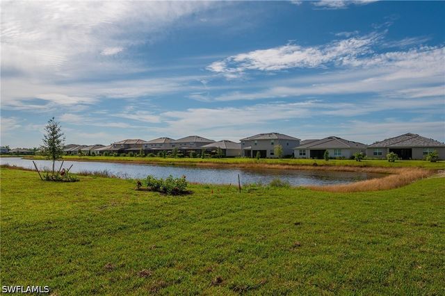 2620 Vine AVE, Naples, FL 34120