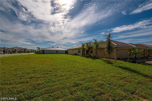 2620 Vine AVE, Naples, FL 34120
