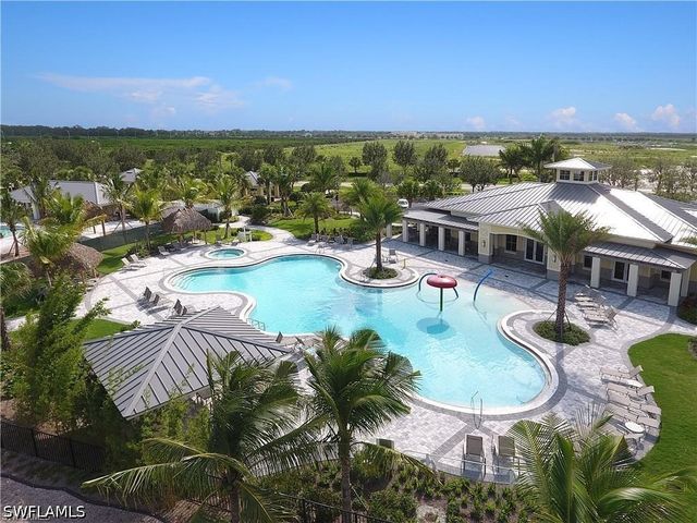 2620 Vine AVE, Naples, FL 34120